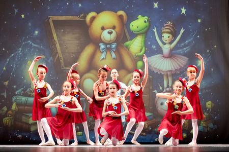 BALET- ČAROVNIJA V OTROŠKI SOBI 24.5.2025 - Valter Leban-6403